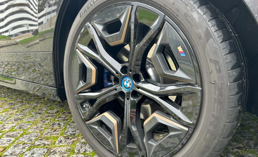 BMW iX M60 – Full extras